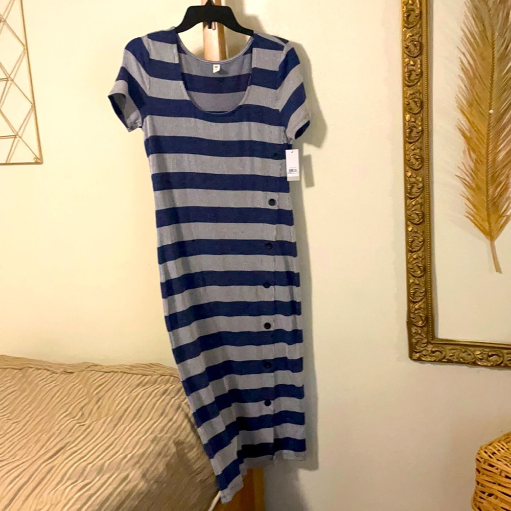 BP short sleeve maxi dress